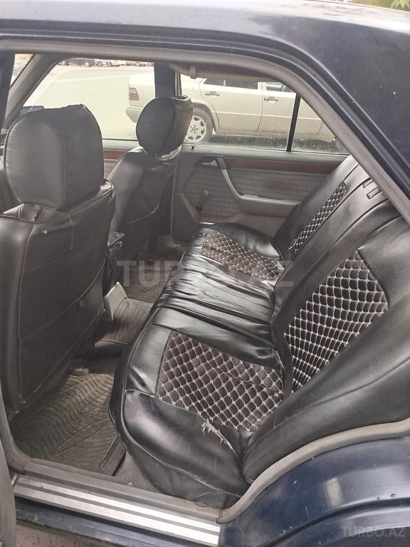 Mercedes 250 D