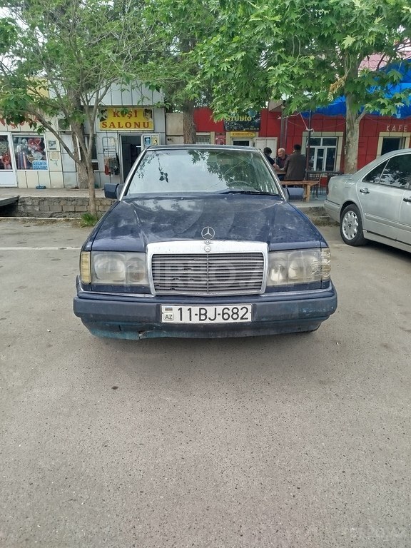 Mercedes 250 D