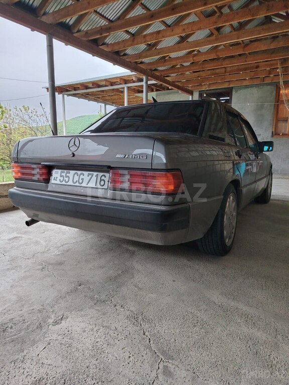 Mercedes 190