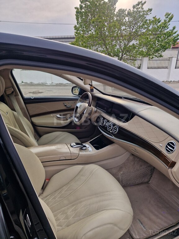 Mercedes S 63 AMG