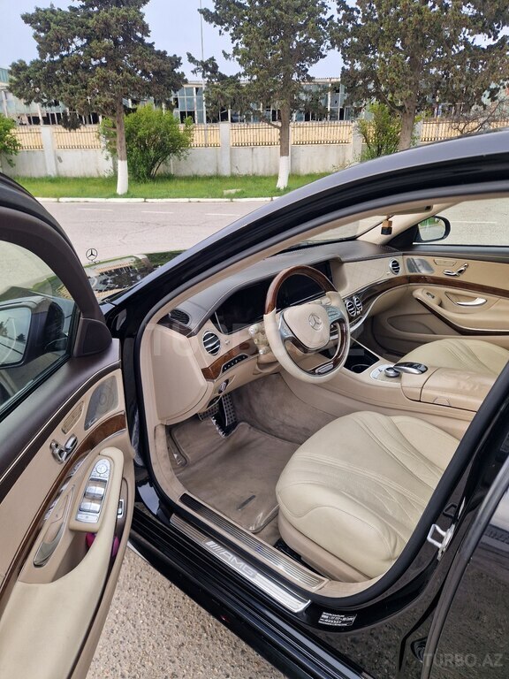 Mercedes S 63 AMG