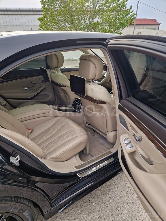 Mercedes S 63 AMG
