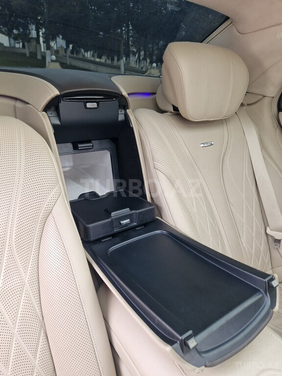 Mercedes S 63 AMG