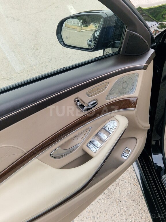 Mercedes S 63 AMG