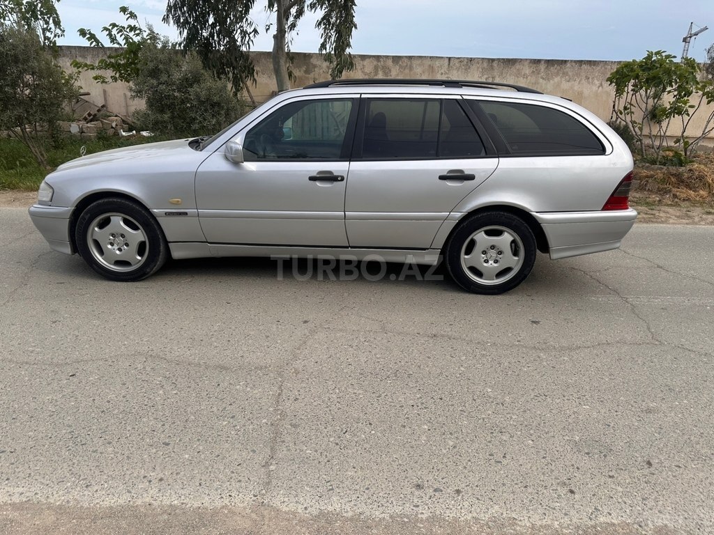 Mercedes C 180