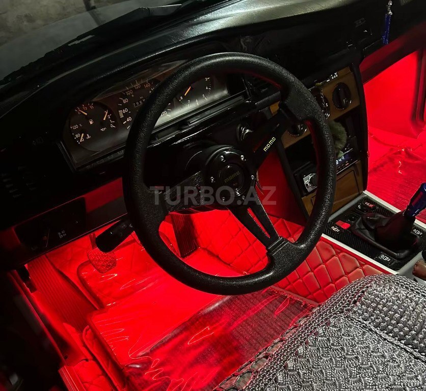Mercedes 190