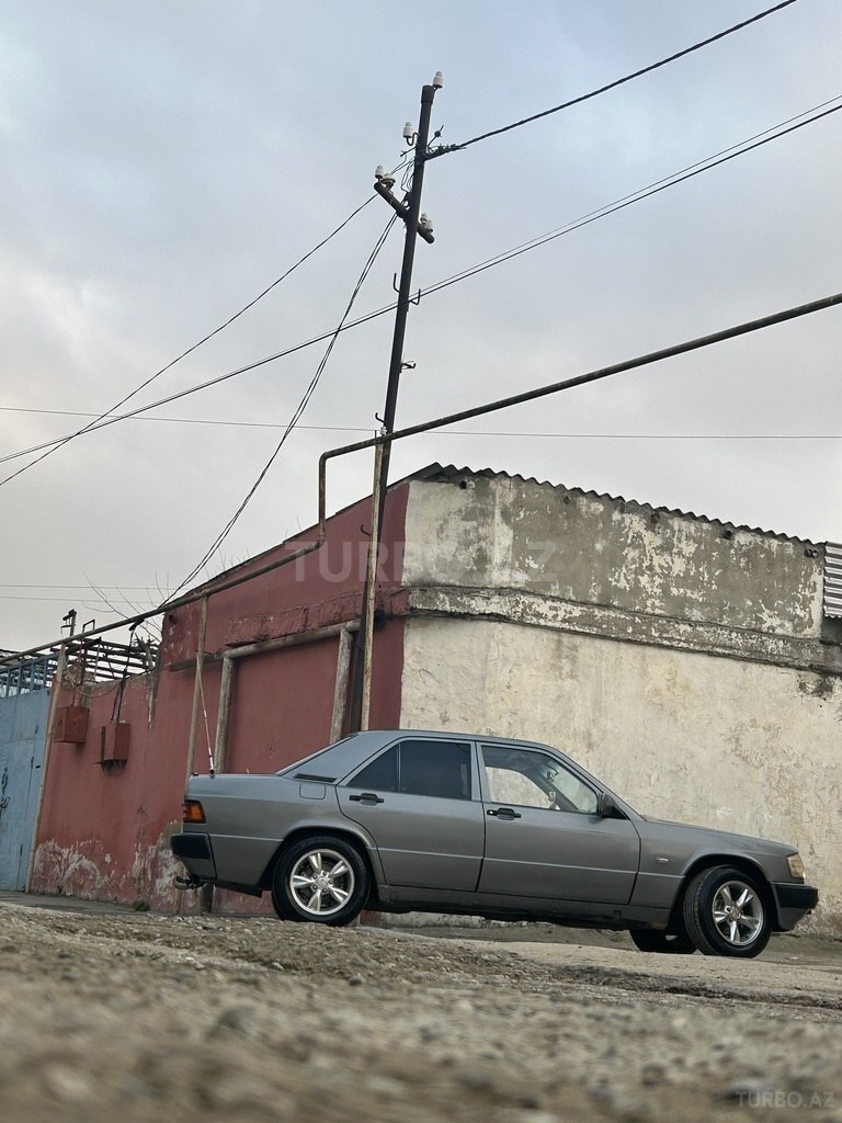 Mercedes 190