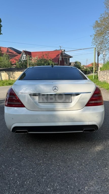 Mercedes S 500