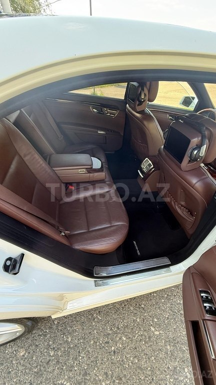 Mercedes S 500