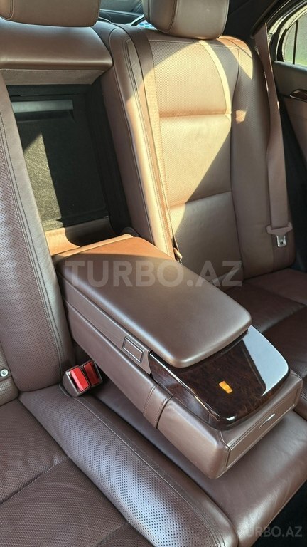 Mercedes S 500