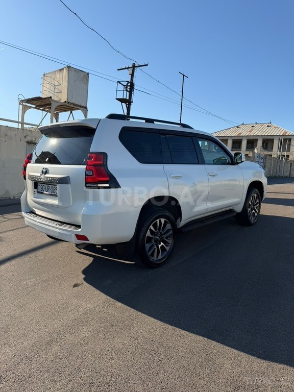 Toyota Land Cruiser Prado