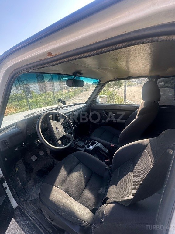 LADA (VAZ) Niva