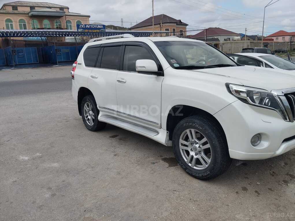 Toyota Land Cruiser Prado