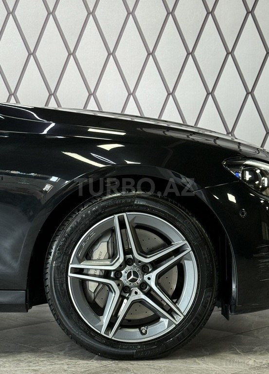 Mercedes E 300 de 4MATIC