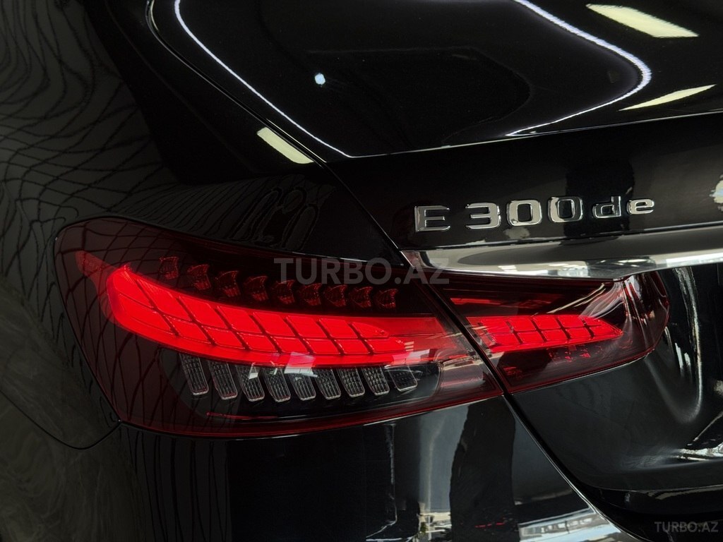 Mercedes E 300 de 4MATIC