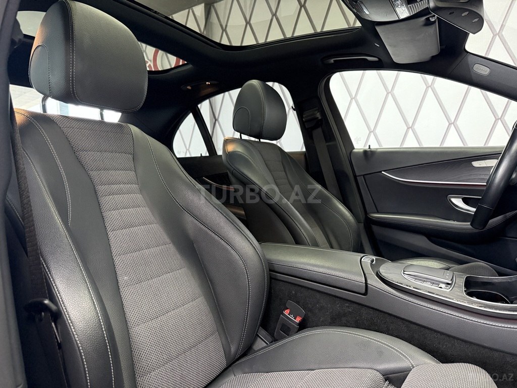 Mercedes E 300 de 4MATIC