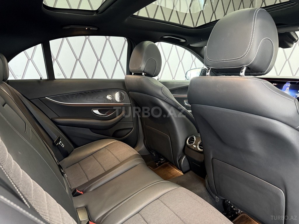 Mercedes E 300 de 4MATIC