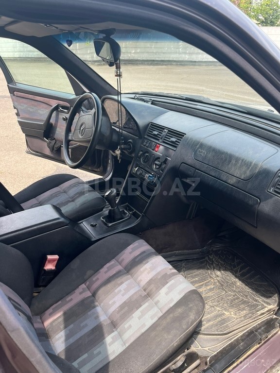 Mercedes C 180