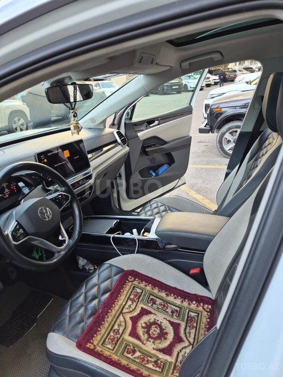 Volkswagen ID.6 Crozz