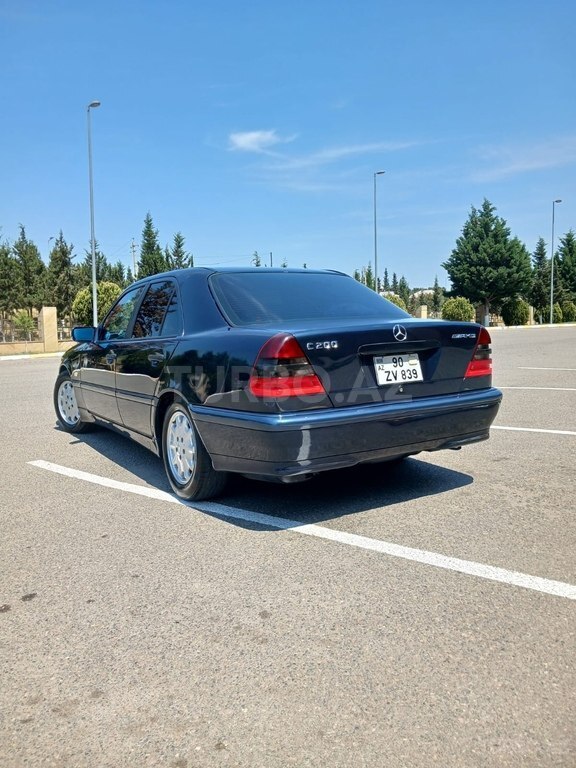 Mercedes C 200