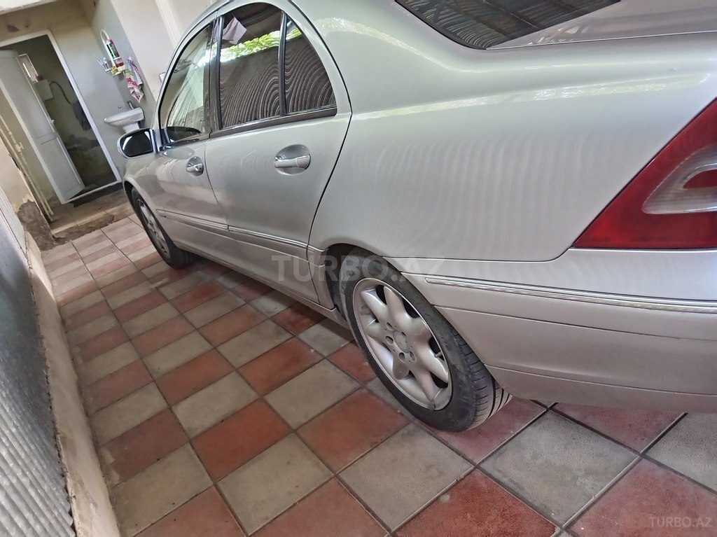 Mercedes C 220