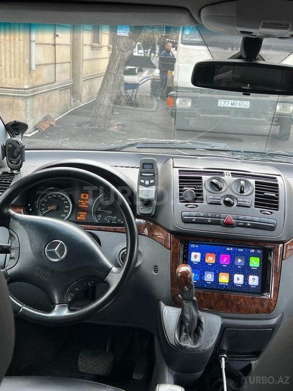Mercedes Viano