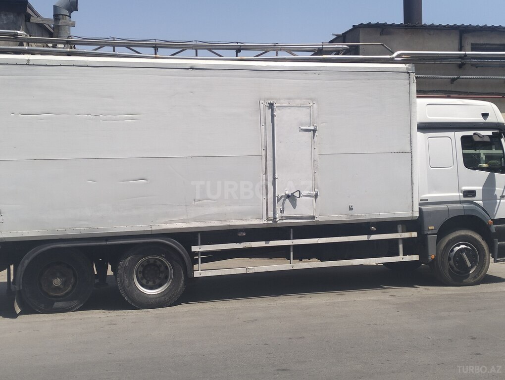 Mercedes Atego 1828