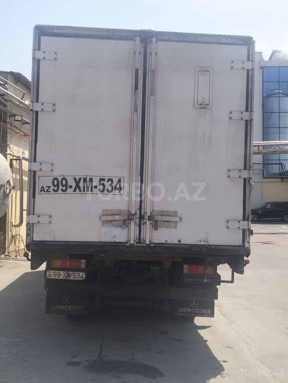 Mercedes Atego 1828
