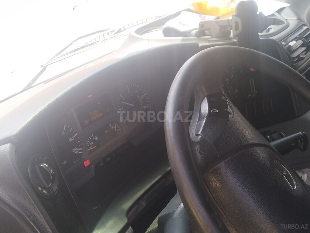 Mercedes Atego 1828