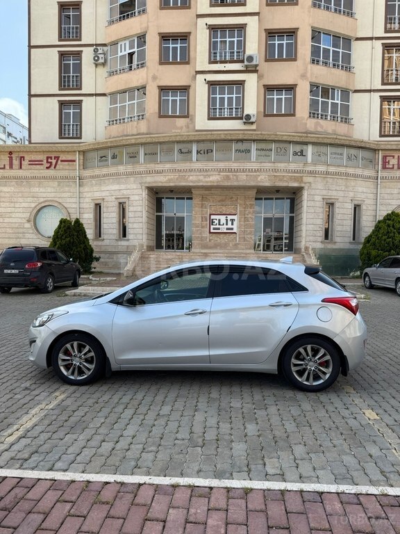 Hyundai Elantra GT