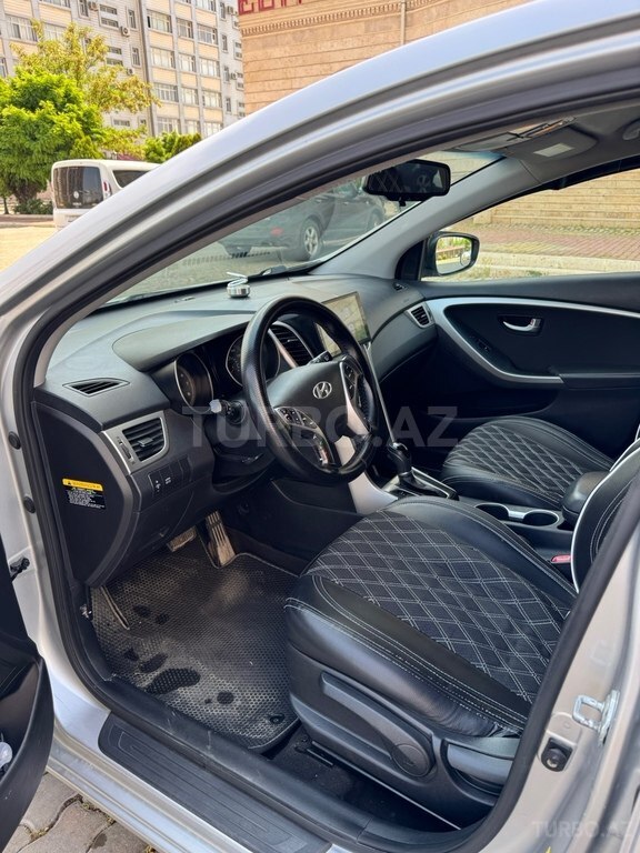 Hyundai Elantra GT
