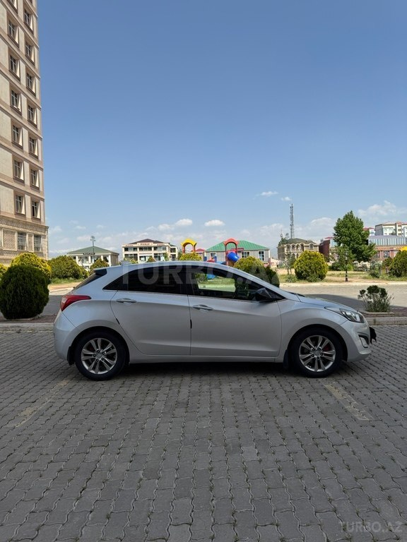 Hyundai Elantra GT