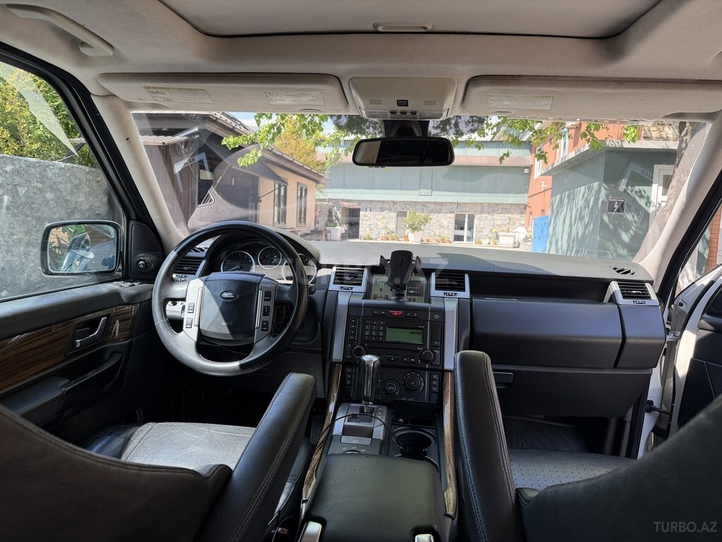 Land Rover RR Sport