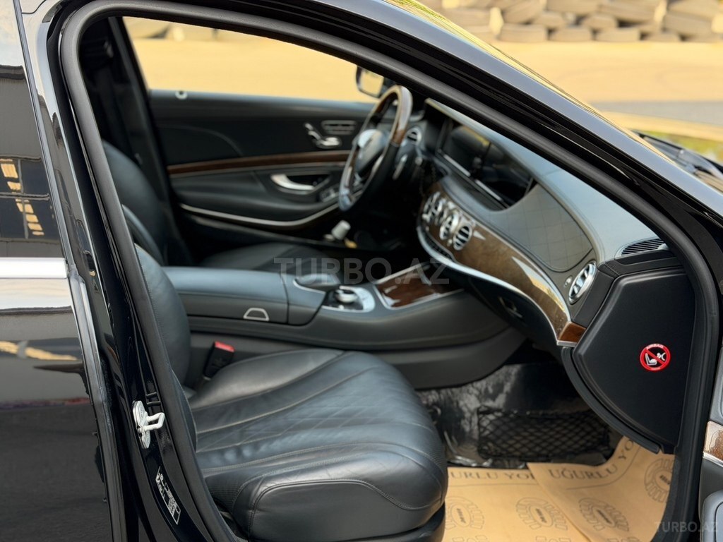 Mercedes S 500