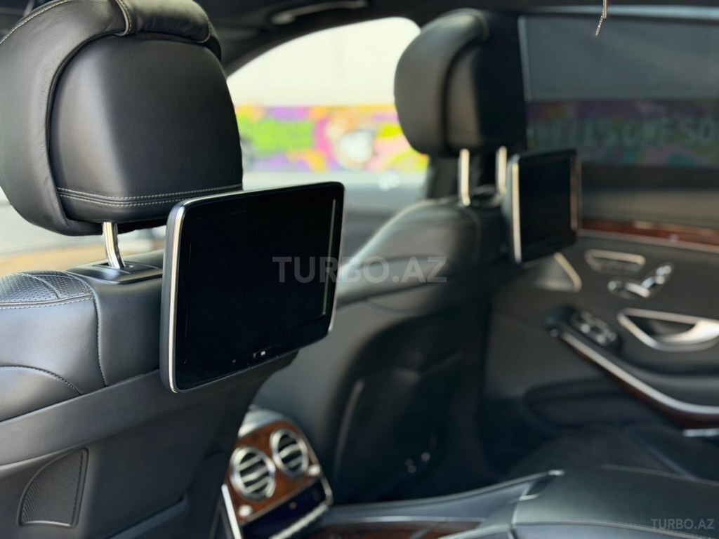 Mercedes S 500