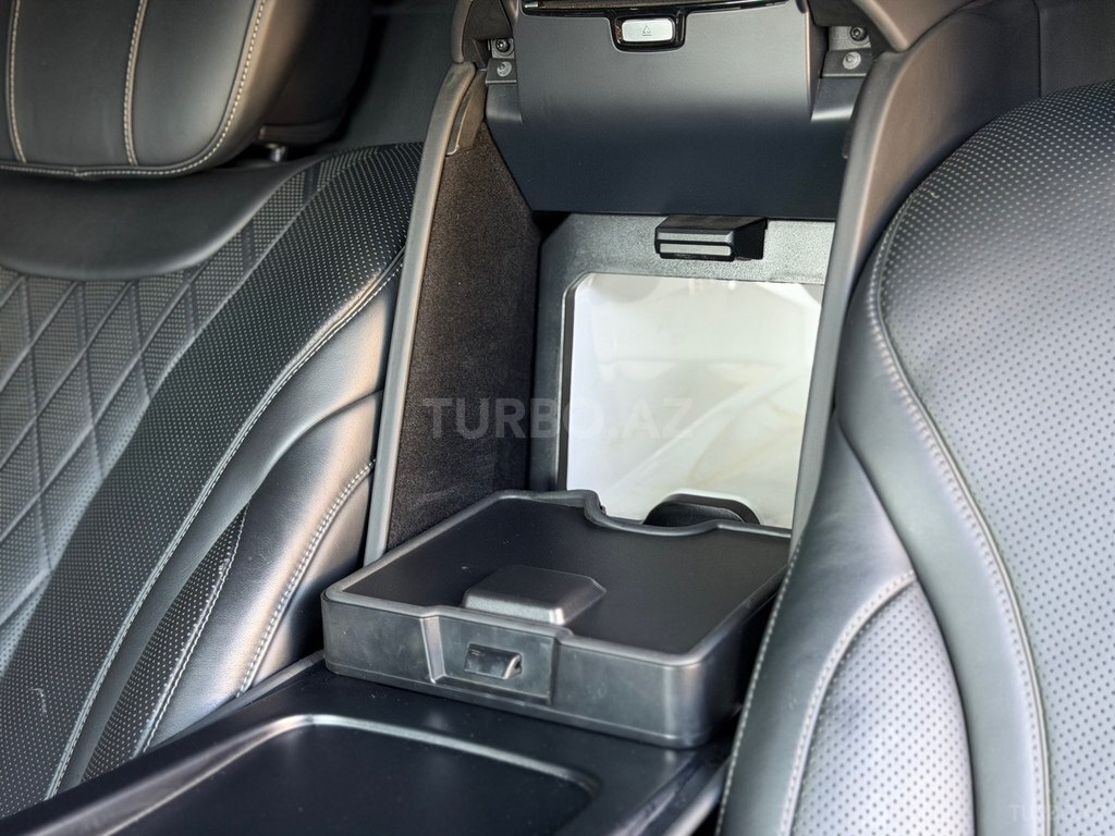 Mercedes S 500