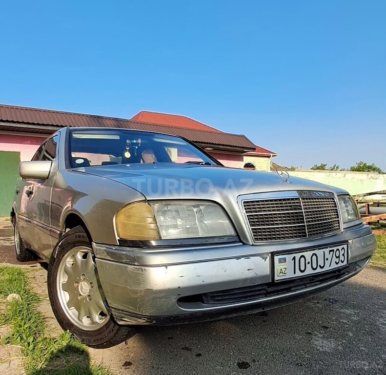 Mercedes C 180