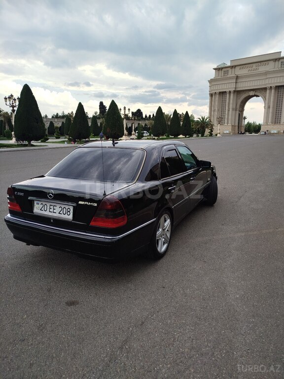 Mercedes C 180