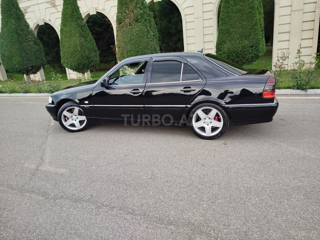 Mercedes C 180