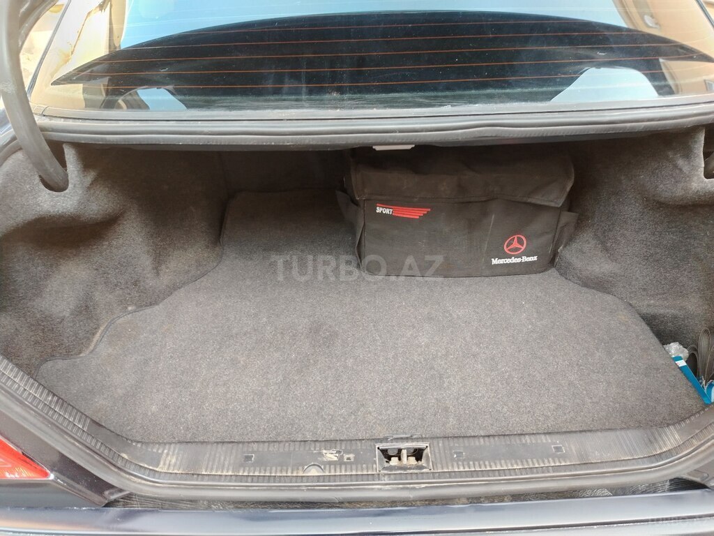 Mercedes C 180