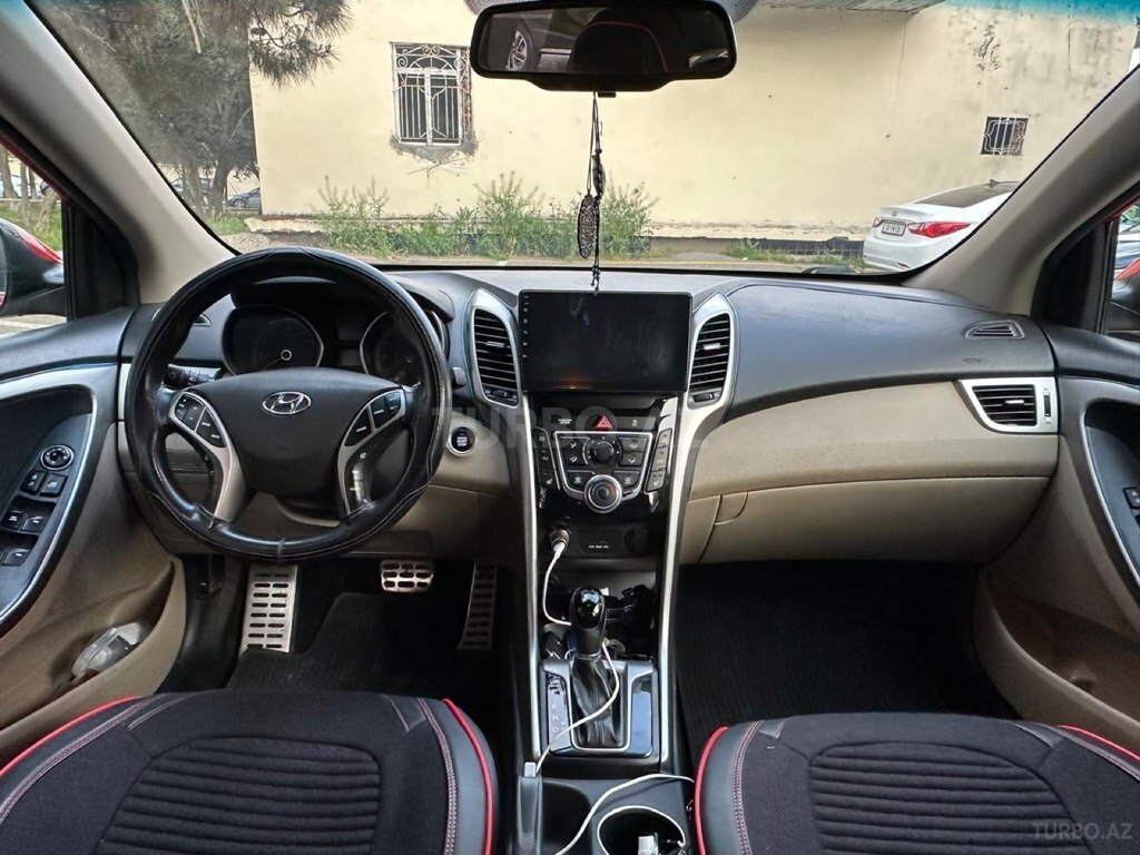 Hyundai Elantra GT