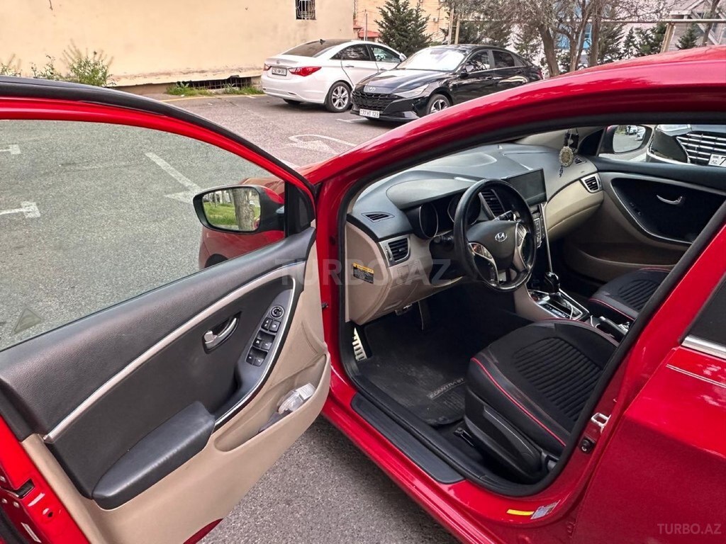 Hyundai Elantra GT