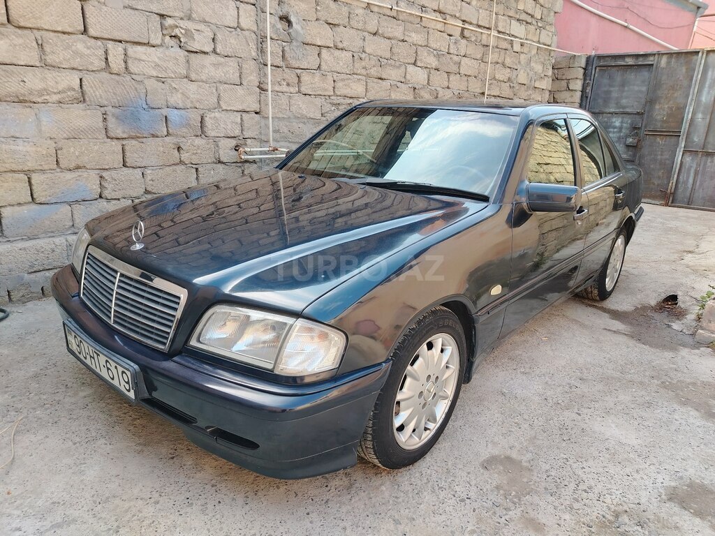 Mercedes C 180