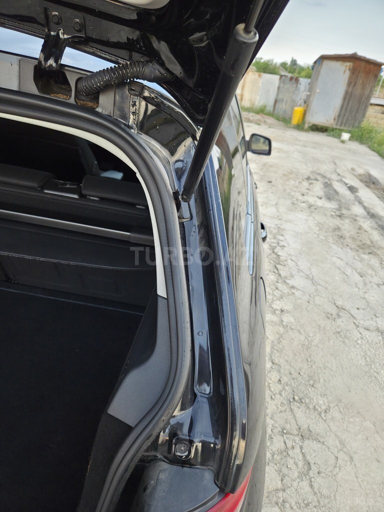 Mercedes B 180
