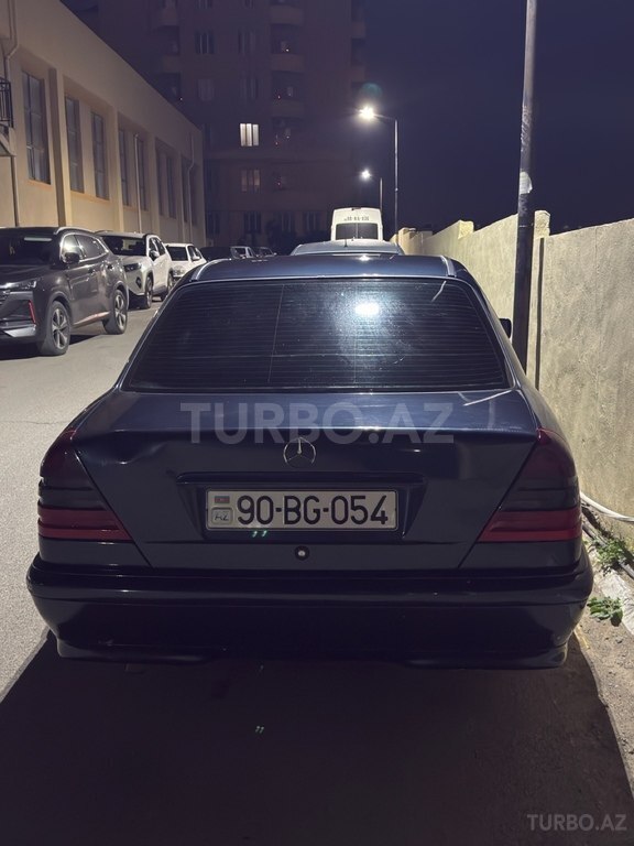 Mercedes C 180