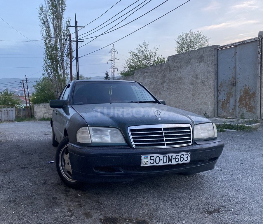 Mercedes C 180