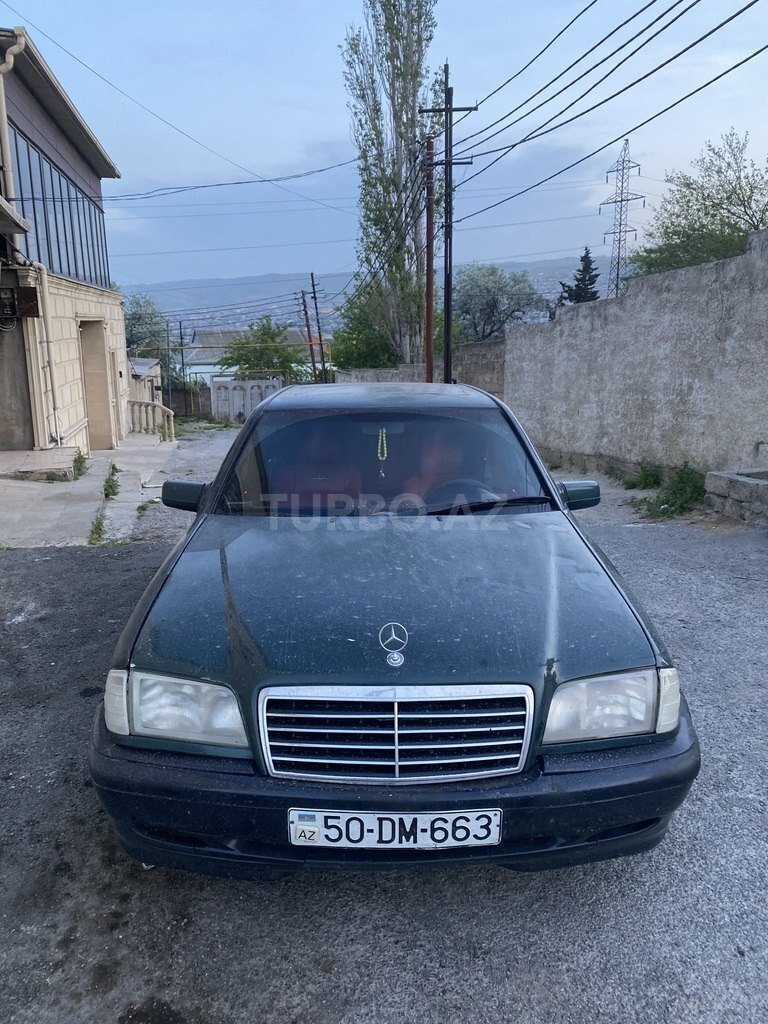 Mercedes C 180