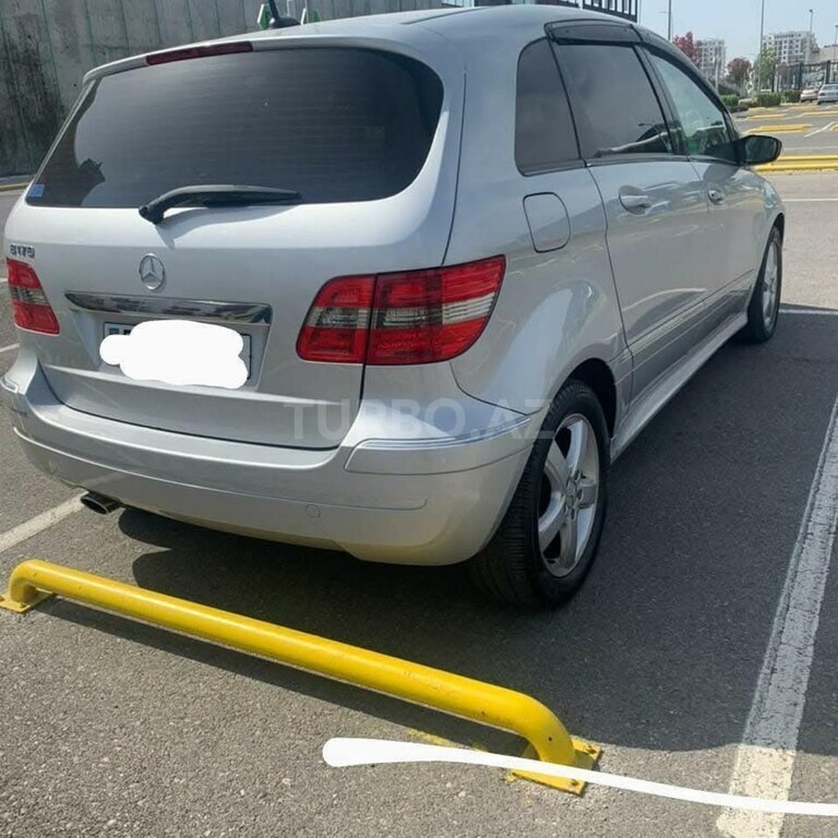 Mercedes B 170
