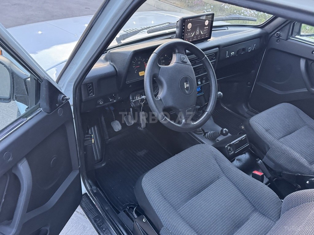 LADA (VAZ) Niva