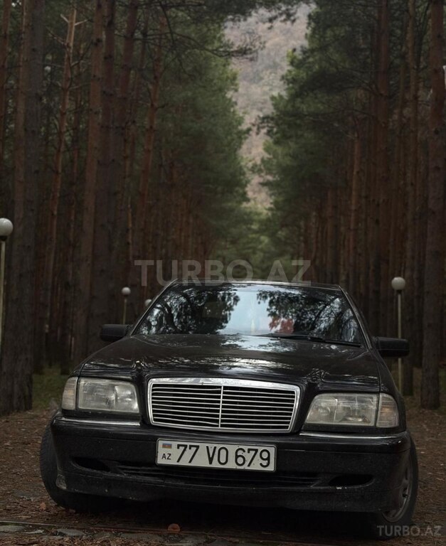 Mercedes C 180